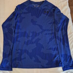 Under Armour Boy's Blue Camo Shirt Size Large